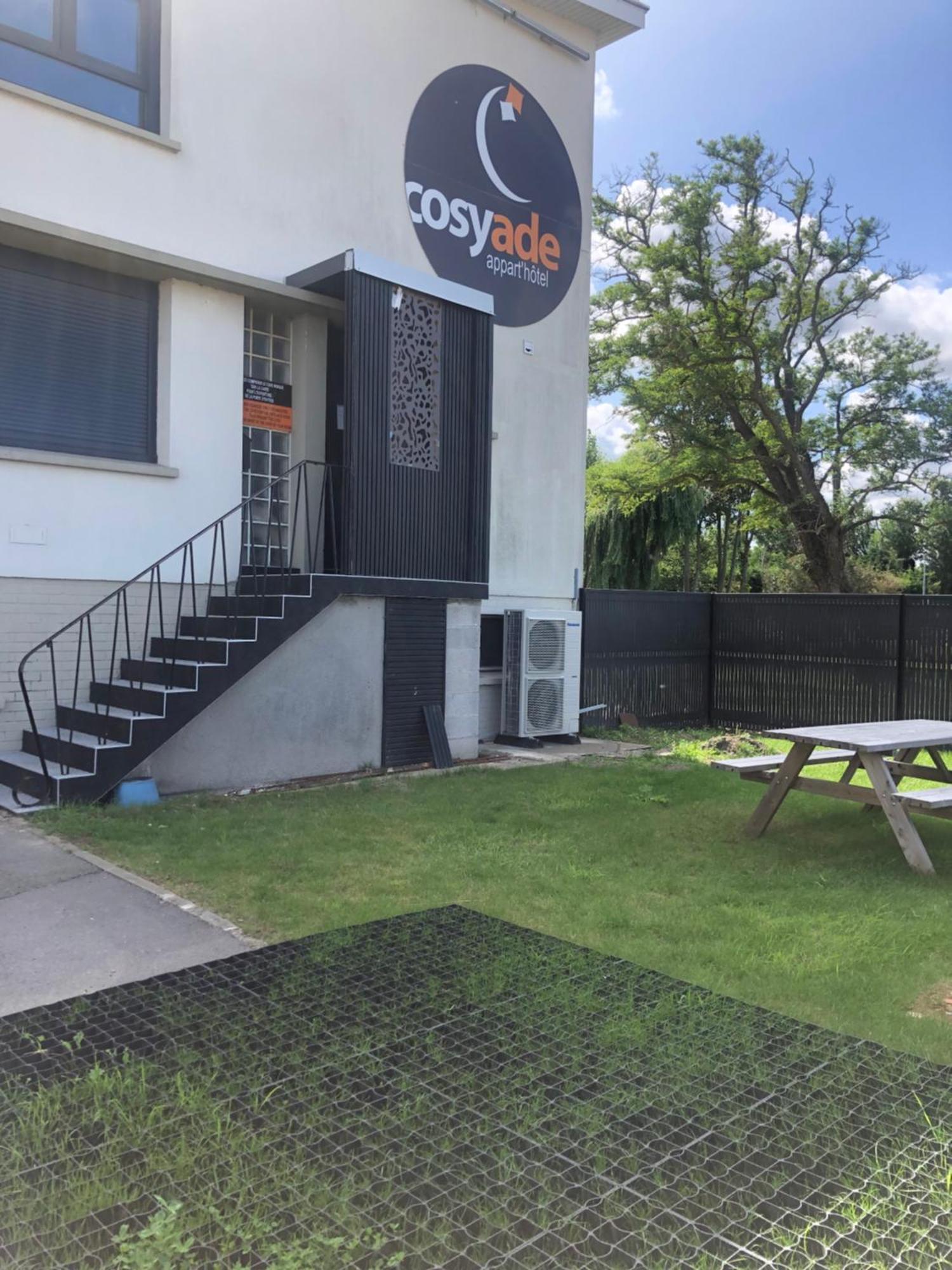 Residence Cosyade Equipee D'Un Parking Prive Gratuit Bourbourg Eksteriør billede
